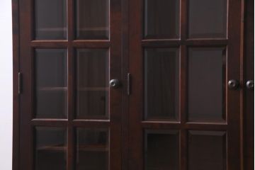 リメイク　北海道民芸家具　脚付き　品のある佇まいがお洒落なキャビネット(食器棚、飾り棚、収納棚)(1)