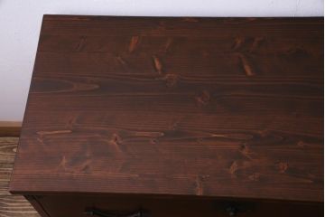 アンティーク家具　箪笥リメイク　漆塗り　年季の入った渋さが魅力の脚付きリビングボード(チェスト、衣装箪笥)