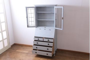 ペイント家具　イギリスアンティーク　淡い色合いがシックなビューローブックケース(ライティングビューロー、本箱、ワークデスク、在宅ワーク、在宅用)