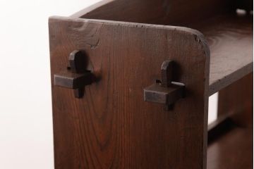 レトロ家具　昭和初期　栓材　楔(くさび)留め　レトロな雰囲気漂う本棚(飾り棚、陳列棚)