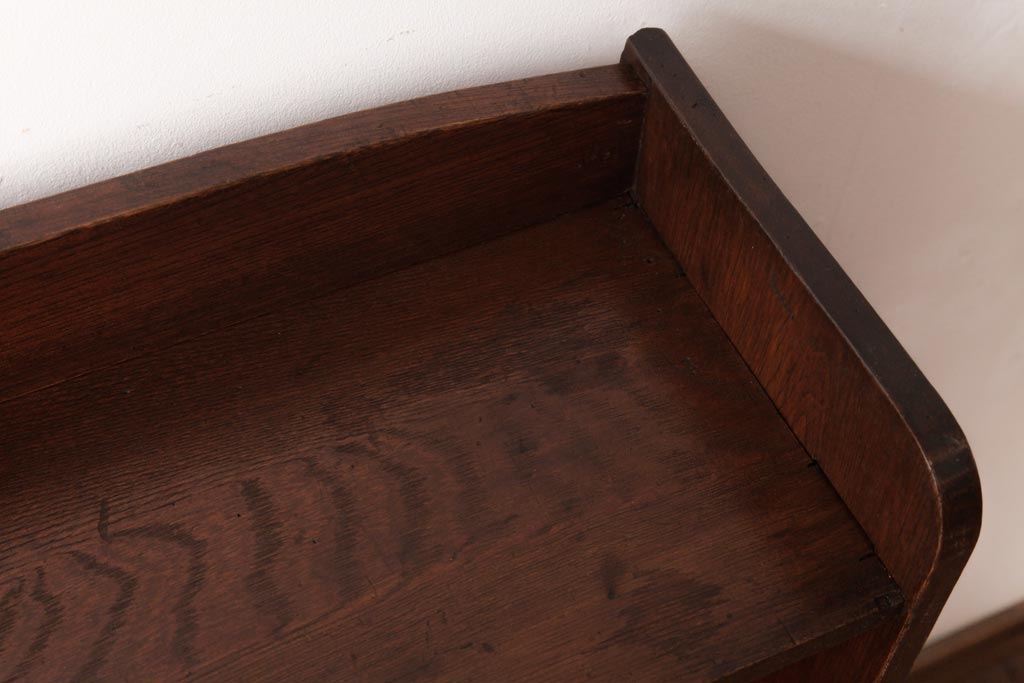 レトロ家具　昭和初期　栓材　楔(くさび)留め　レトロな雰囲気漂う本棚(飾り棚、陳列棚)