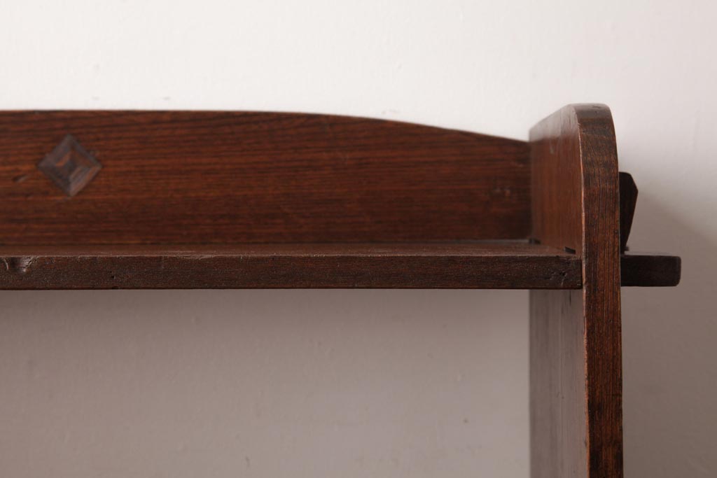 レトロ家具　昭和初期　栓材　楔(くさび)留め　レトロな雰囲気漂う本棚(飾り棚、陳列棚)