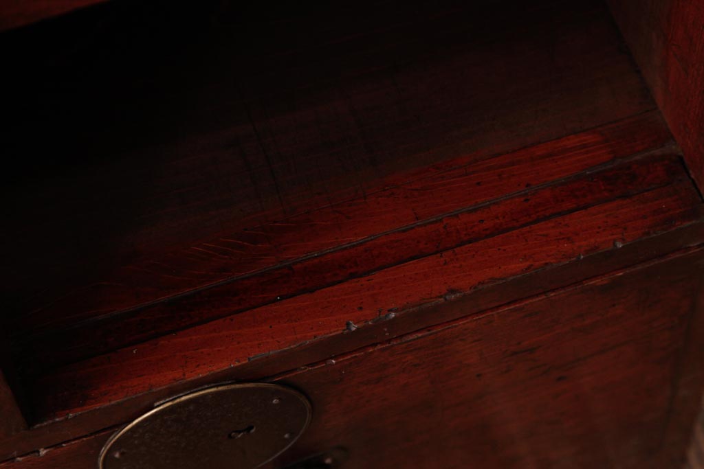 アンティーク家具　古民具　明治期　檜材　漆塗り　趣きと味わいが魅力的な時代箪笥(引き出し)