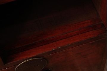 アンティーク家具　古民具　明治期　檜材　漆塗り　趣きと味わいが魅力的な時代箪笥(引き出し)