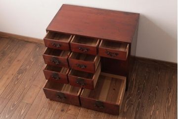 アンティーク家具　古民具　明治期　檜材　漆塗り　趣きと味わいが魅力的な時代箪笥(引き出し)