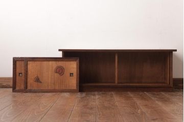 ヴィンテージ家具　ビンテージ　栗材　浮造り仕上げが味のある収納棚(戸棚、袋棚)