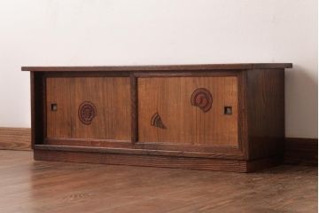 ヴィンテージ家具　ビンテージ　栗材　浮造り仕上げが味のある収納棚(戸棚、袋棚)