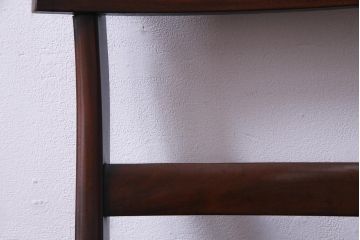 アンティーク家具　フランスアンティーク　マホガニー材　艶を帯びた滑らかな木肌が上品な板座チェア(ダイニングチェア、椅子)(1)