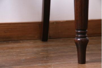 アンティーク家具　フランスアンティーク　マホガニー材　艶を帯びた滑らかな木肌が上品な板座チェア(ダイニングチェア、椅子)(1)