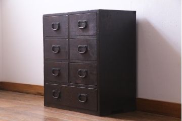 アンティーク家具　和製アンティーク　ヒノキ材　渋い風合いが魅力の小振りな引き出し(和タンス、チェスト)