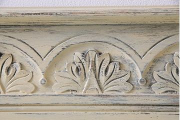 ペイント家具　イギリスアンティーク　シャビーなペイントが味わい添えるサイドボード(収納棚、引き出し)