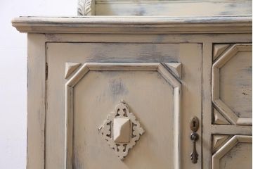 ペイント家具　イギリスアンティーク　シャビーなペイントが味わい添えるサイドボード(収納棚、引き出し)