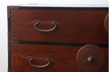 アンティーク家具　極上品　古民具・骨董　明治大正期　前面欅材　アンティーク最上箪笥(衣装箪笥)