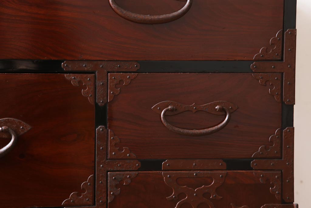 アンティーク家具　極上品　古民具・骨董　明治大正期　前面欅材　アンティーク最上箪笥(衣装箪笥)