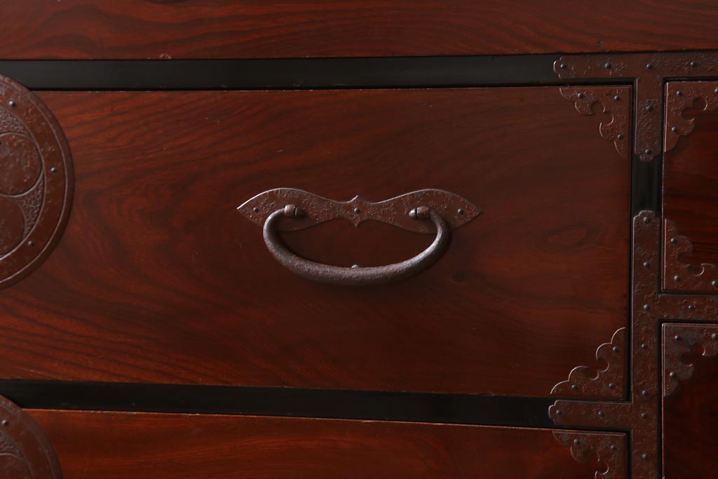 アンティーク家具　極上品　古民具・骨董　明治大正期　前面欅材　アンティーク最上箪笥(衣装箪笥)