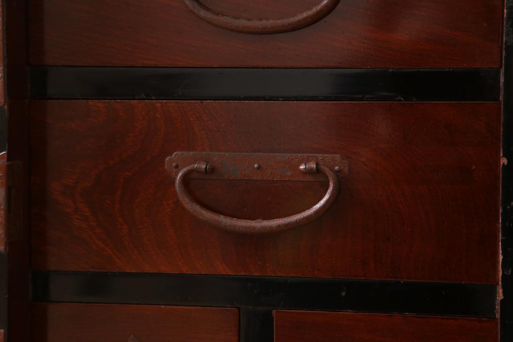 アンティーク家具　極上品　古民具・骨董　明治大正期　前面欅材　アンティーク最上箪笥(衣装箪笥)