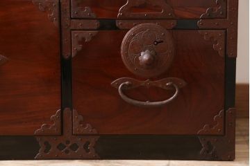 アンティーク家具　極上品　古民具・骨董　明治大正期　前面欅材　アンティーク最上箪笥(衣装箪笥)