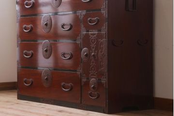 アンティーク家具　極上品　古民具・骨董　明治大正期　前面欅材　アンティーク最上箪笥(衣装箪笥)