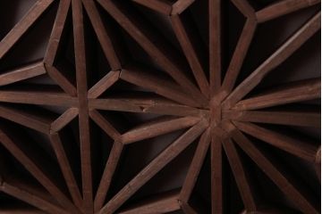 ラフジュ工房オリジナル　欄間リメイク　片面ガラス 角麻の葉文様　風情あふれる組子が美しい壁付け照明(ウォールランプ)