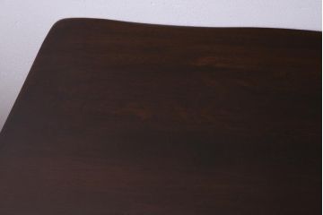 ヴィンテージ家具　ビンテージ　オーク材　楔(くさび)式　シックで落ち着いた雰囲気が魅力的なダイニングテーブル