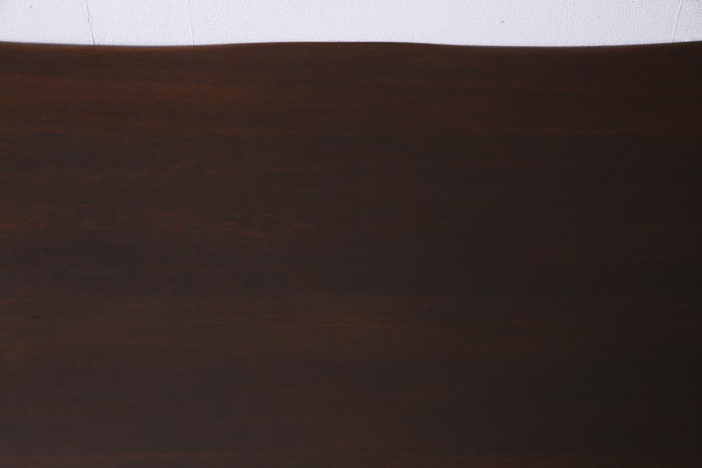 ヴィンテージ家具　ビンテージ　オーク材　楔(くさび)式　シックで落ち着いた雰囲気が魅力的なダイニングテーブル