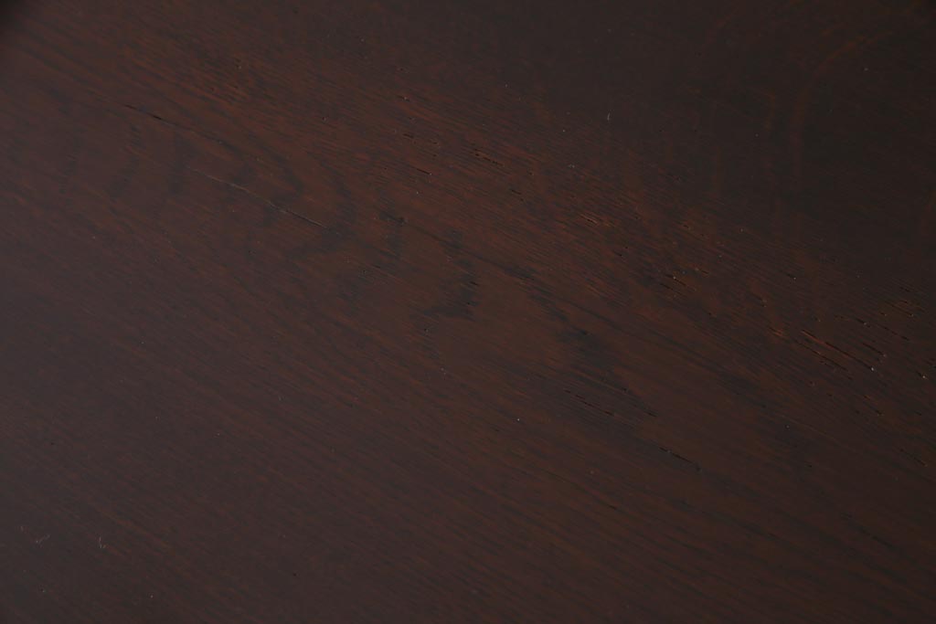 ヴィンテージ家具　ビンテージ　オーク材　楔(くさび)式　シックで落ち着いた雰囲気が魅力的なダイニングテーブル