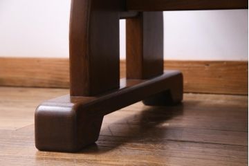 ヴィンテージ家具　ビンテージ　オーク材　楔(くさび)式　シックで落ち着いた雰囲気が魅力的なダイニングテーブル