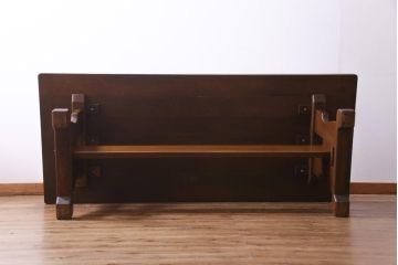 ヴィンテージ家具　ビンテージ　オーク材　楔(くさび)式　シックで落ち着いた雰囲気が魅力的なダイニングテーブル