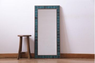 アンティーク雑貨　北欧ビンテージ　タイルがおしゃれなウォールミラー(鏡、Lloyd's Antiques)