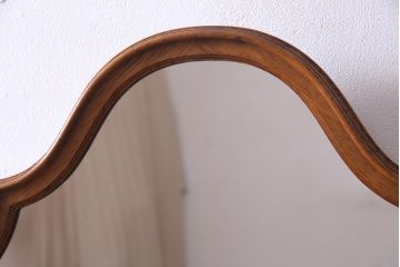 アンティーク雑貨　ベルギービンテージ　上品な雰囲気を感じさせるウォールミラー(壁掛け鏡)