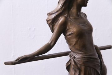 アンティーク雑貨　大道寺光弘　作品名「藍色の風」　ブロンズ像