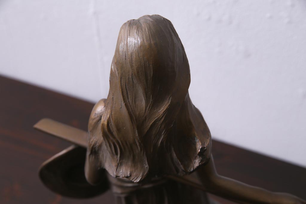 大道寺光弘作　ブロンズ像　藍色の風 大道寺光弘 『藍色の風』 ｜骨董品買取 緑和堂