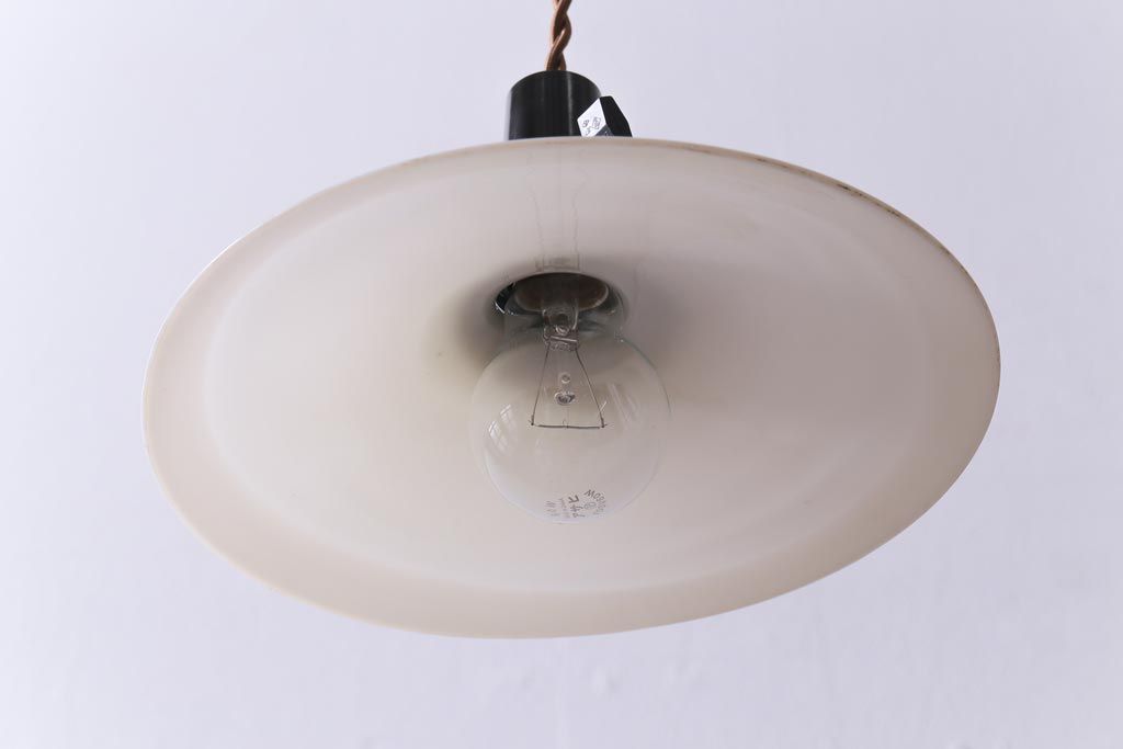 戦前　和製アンティーク　レトロな佇まいが趣きあふれる平笠ペンダントライト(天井照明、吊り下げ照明)(1)