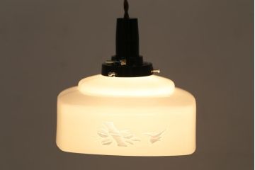 和製アンティーク　切子　四角いフォルムがレトロな雰囲気醸し出すペンダントライト(天井照明、吊り下げ照明)