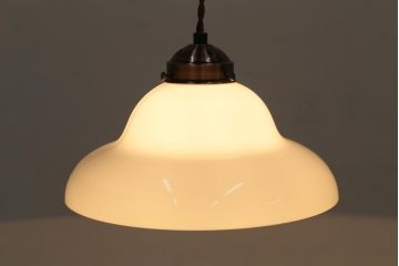昭和初期　つるりとしたフォルムと質感が魅力のペンダントライト(天井照明、電笠)