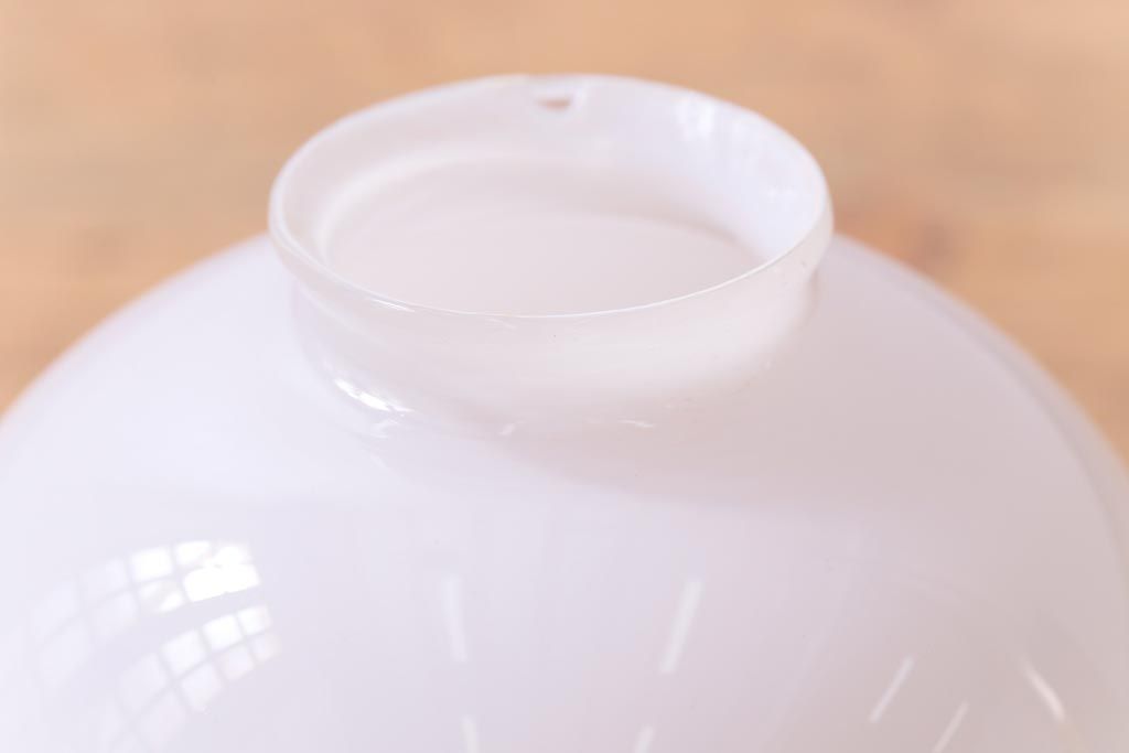 昭和初期　つるりとしたフォルムと質感が魅力のペンダントライト(天井照明、電笠)