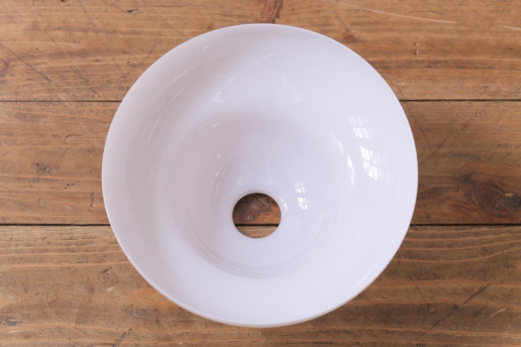 昭和初期　つるりとしたフォルムと質感が魅力のペンダントライト(天井照明、電笠)