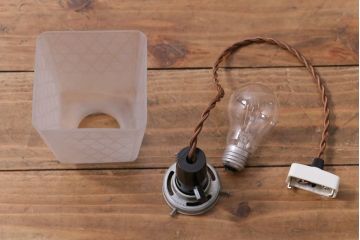 和製アンティーク　籠目紋様が素敵なすりガラスシェードのペンダントライト(天井照明、吊り下げ照明)