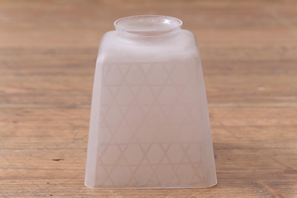 和製アンティーク　籠目紋様が素敵なすりガラスシェードのペンダントライト(天井照明、吊り下げ照明)