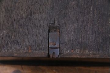 アンティーク雑貨　昭和レトロ　リズム時計工業　ゼンマイ式　ゴールドラインがシックな掛け時計(振り子時計、柱時計)