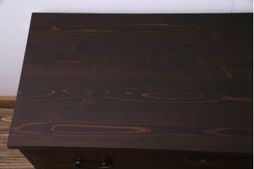 リメイク家具　総桐材　銅金具　鉄脚　趣きあふれる佇まいが魅力的な時代箪笥ローチェスト(リビングボード、衣装箪笥、引き出し、桐箪笥、桐たんす)