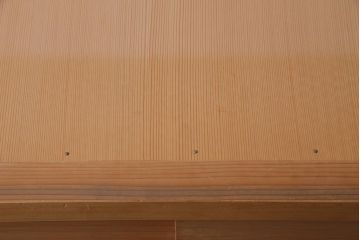 ビンテージ家具　ビンテージ　柔らかな木肌が上品な雰囲気を醸し出す置水屋(茶水屋、収納棚)