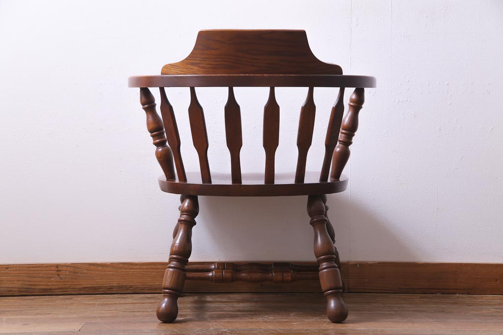 ヴィンテージ家具　国産ビンテージ　ナラ材　座面低め　男前な雰囲気漂うスモーカーズボウ(板座チェア、椅子、ダイニングチェア)