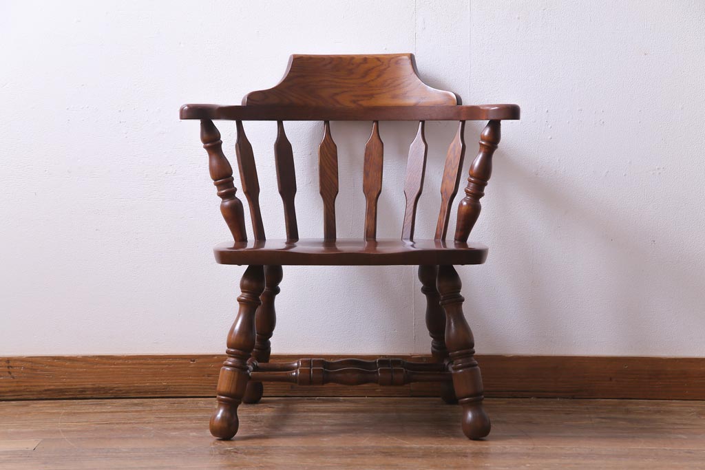 ヴィンテージ家具　国産ビンテージ　ナラ材　座面低め　男前な雰囲気漂うスモーカーズボウ(板座チェア、椅子、ダイニングチェア)(2)