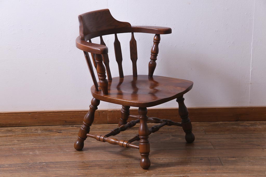 ヴィンテージ家具　国産ビンテージ　ナラ材　座面低め　男前な雰囲気漂うスモーカーズボウ(板座チェア、椅子、ダイニングチェア)(2)