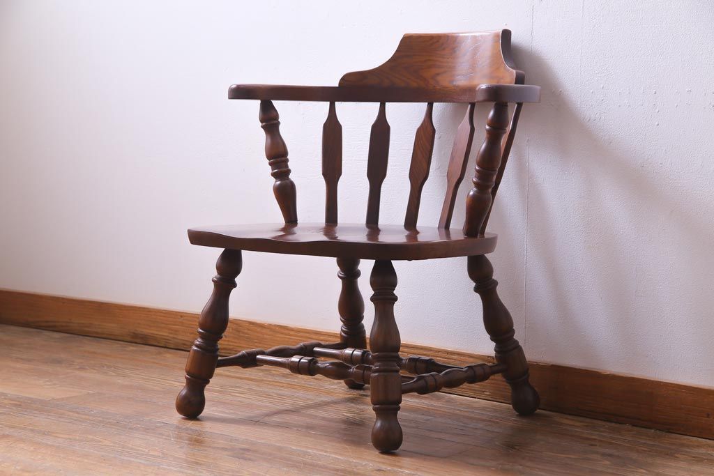 ヴィンテージ家具　国産ビンテージ　ナラ材　座面低め　男前な雰囲気漂うスモーカーズボウ(板座チェア、椅子、ダイニングチェア)(2)