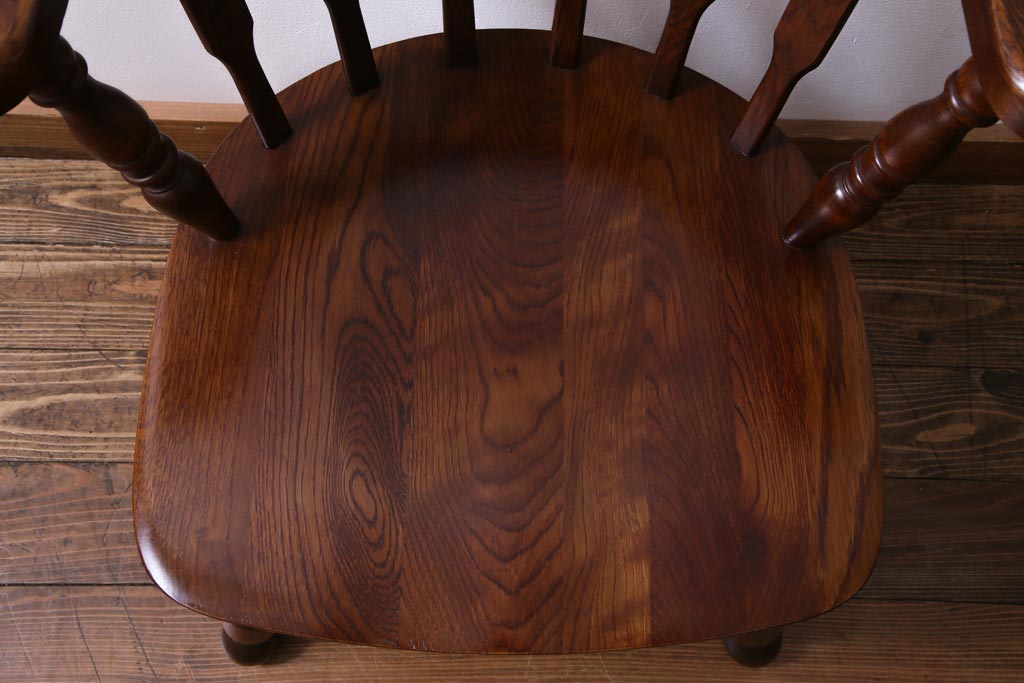 ヴィンテージ家具　国産ビンテージ　ナラ材　座面低め　男前な雰囲気漂うスモーカーズボウ(板座チェア、椅子、ダイニングチェア)(2)