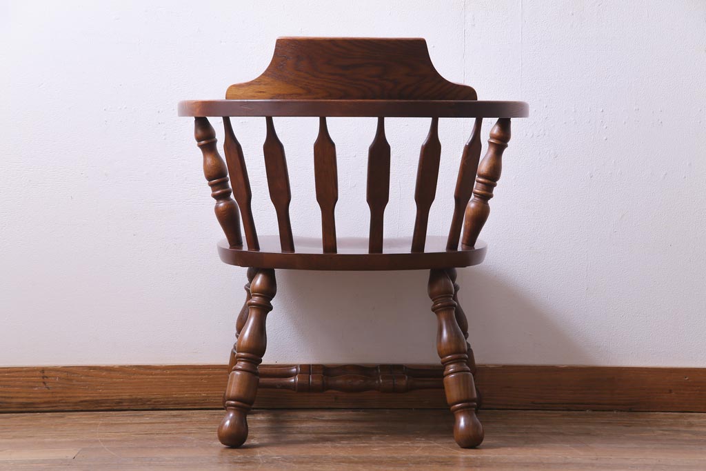 ヴィンテージ家具　国産ビンテージ　ナラ材　座面低め　男前な雰囲気漂うスモーカーズボウ(板座チェア、椅子、ダイニングチェア)(2)