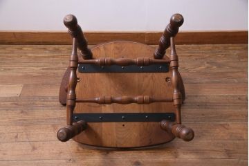 ヴィンテージ家具　国産ビンテージ　ナラ材　座面低め　男前な雰囲気漂うスモーカーズボウ(板座チェア、椅子、ダイニングチェア)(2)