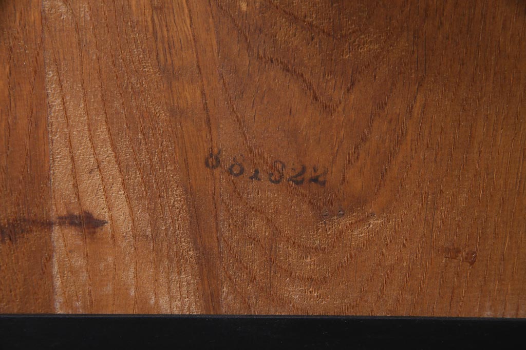 ヴィンテージ家具　国産ビンテージ　ナラ材　座面低め　男前な雰囲気漂うスモーカーズボウ(板座チェア、椅子、ダイニングチェア)(2)